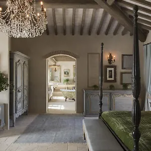 Relais Borgo Santo Pietro Hotel